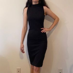 🌺Moving Sale!🪴 Mock Neck Midi Dress